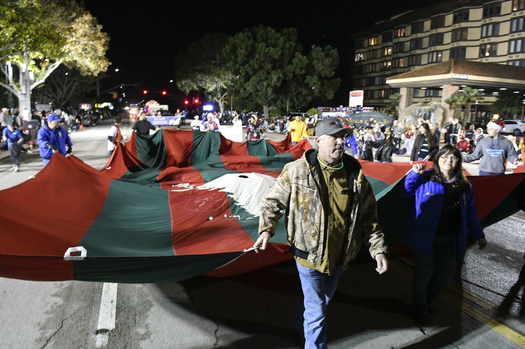 120719 SM Parade of Lights 36.jpg